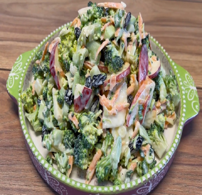 Broccoli Apple Salad