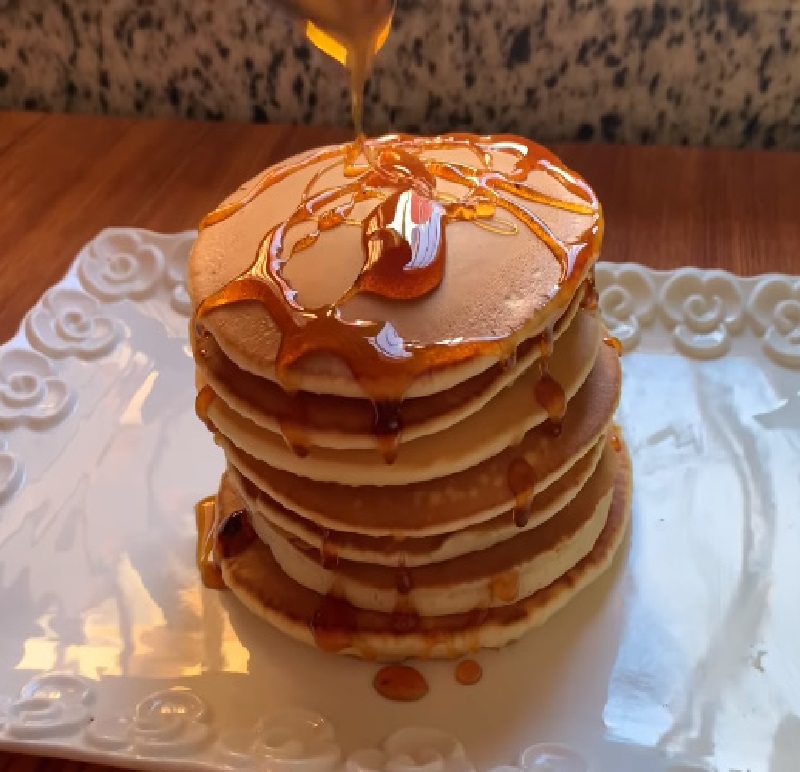 Fluffy Honey Pancakes