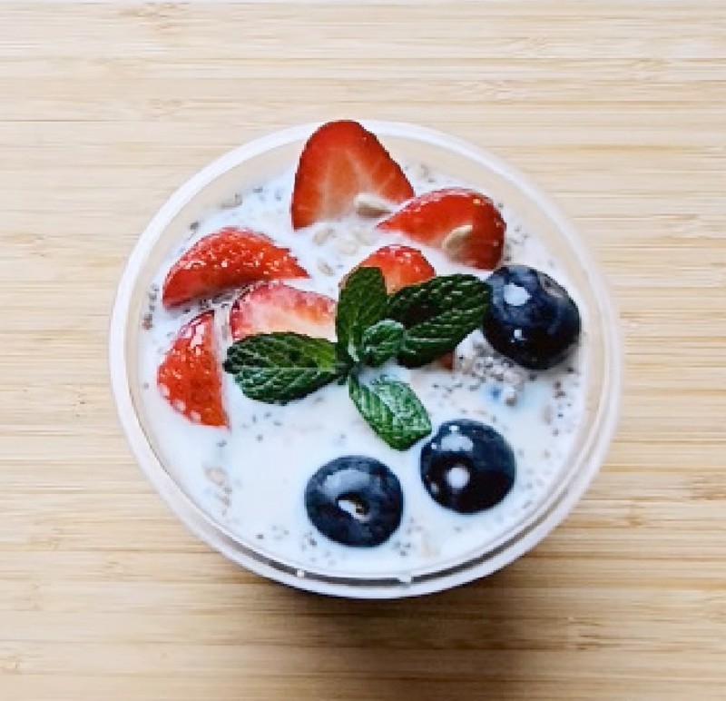 Chia seed Pudding Strawberry & Blueberry