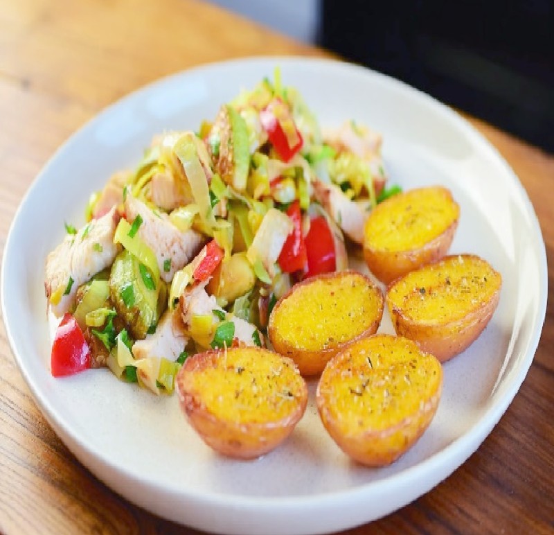 Delicious Chicken Vegetable Salad