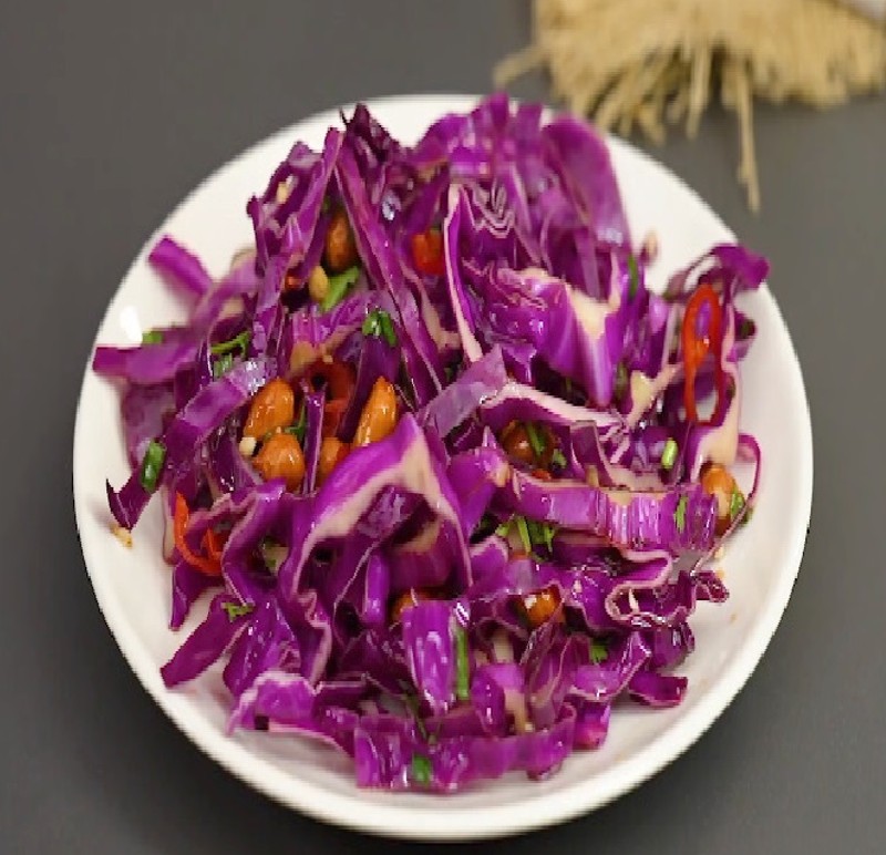 Red Cabbage Salad