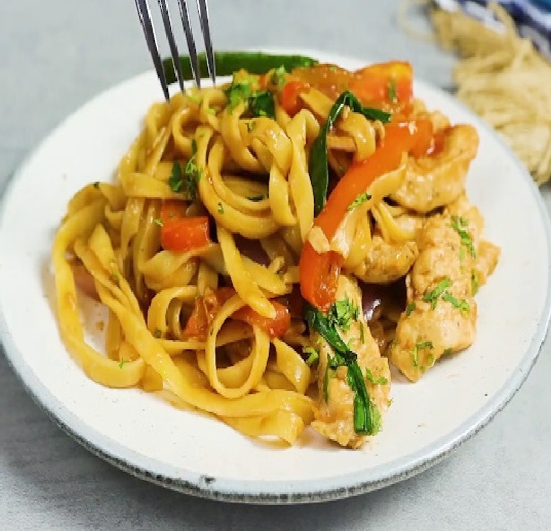 Ginger Chicken Noodles