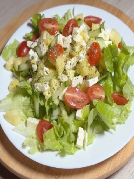 Pineapple Cucumber Salad