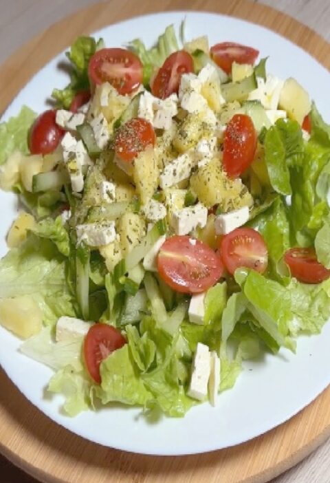 Pineapple Cucumber Salad