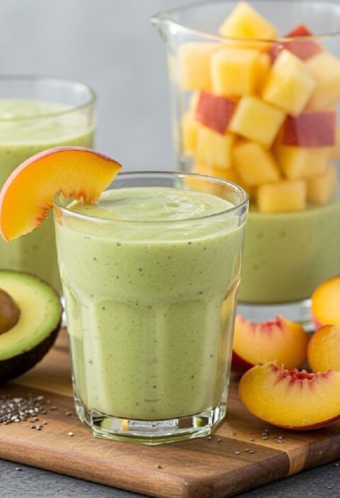 Avocado and Peach Smoothie